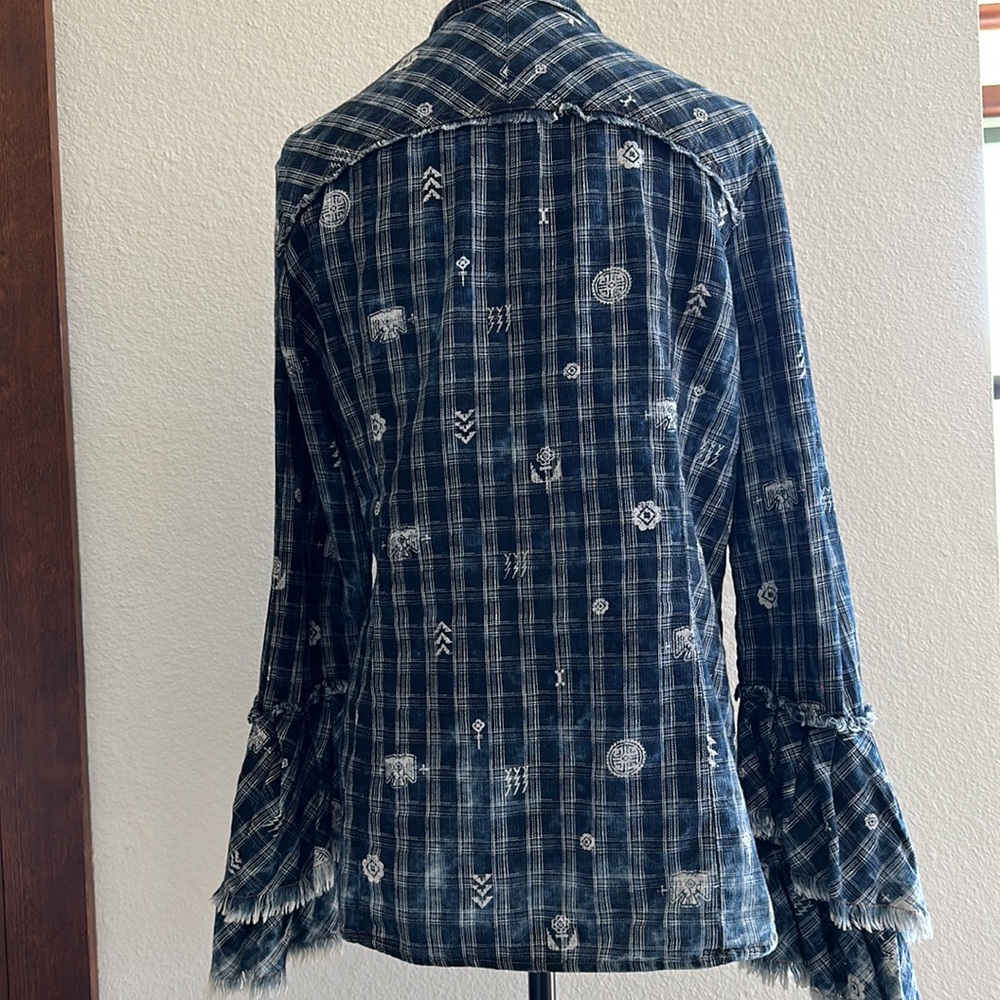 Ryan Michael Shirt - Picture 2 of 2